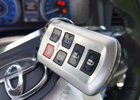 2018 Toyota Sienna Limited Premium 7 Passenger from USA, damaged, VIN 5TDYZ3DC5JS917903